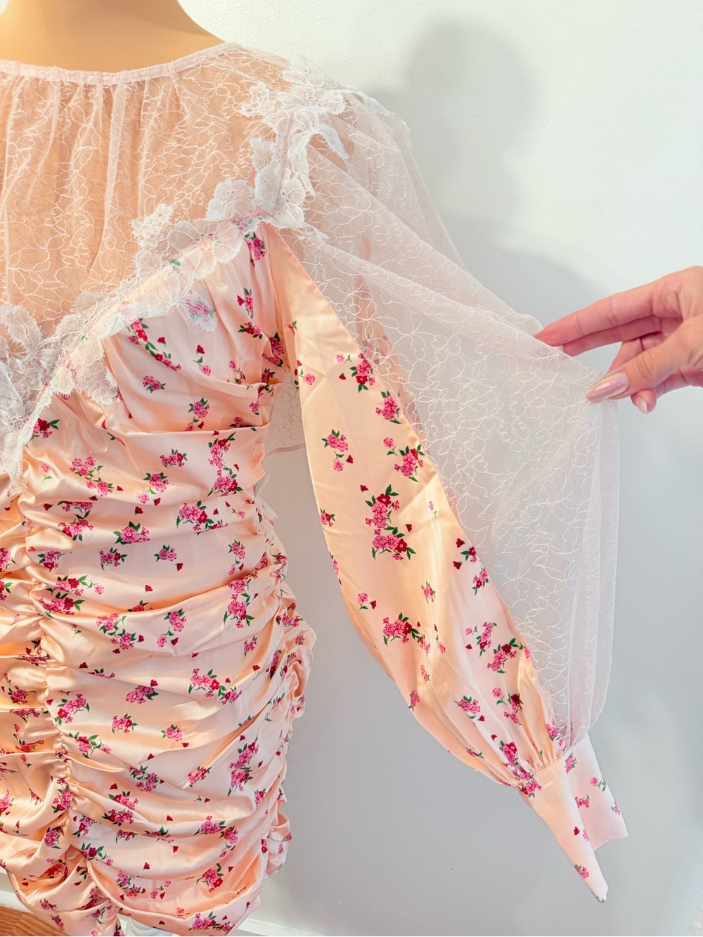 FOR LOVE & LEMONS PEACH PINK ASTER FLORAL MINI DRESS - Picture 5 of 16
